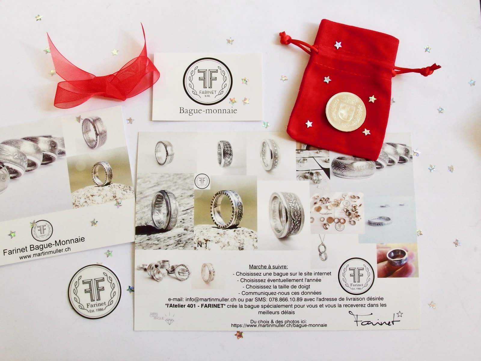 L'écrin FARINET : coffret, carte et pochette de velours rouge